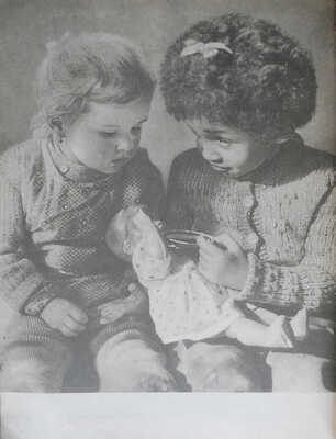 Голецыова О., Клиндова Л., Бердыхова Я. Игры в детском саду. М.: Просвещение, 1966.